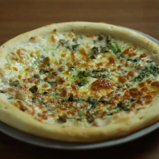 海の香り広がる逸品 たっぷりのしらすに、 香り豊かなあおさの…