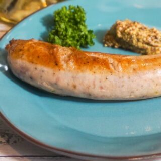 🌭 ジューシーで旨みたっぷりの粗挽きソーセージ🌭を 香ばしくグ…