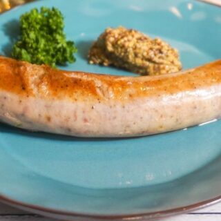 🌭 粗挽きソーセージのグリル パリッと弾ける皮と、 肉汁あふれ…